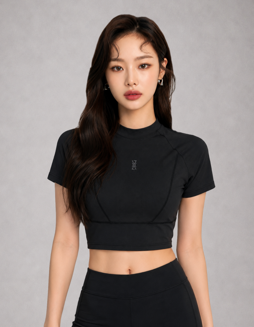 엑서브 여성 라인핏 크롭 티셔츠 블랙 정면